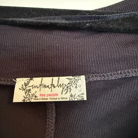 Free People Intimately Black Ruched Boatneck Long Sleeve Top — Size L - Picture 4 of 5